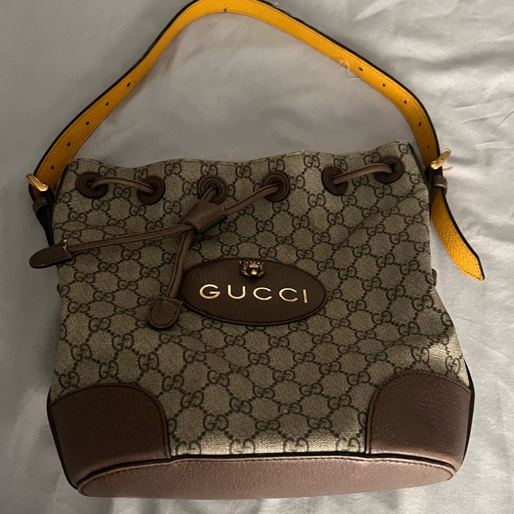 Gucci Beige and Brown Bucket Bag with Yellow Strap